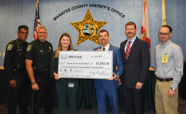 Spirit of Blue Grants Lifesaving Tourniquets to Every Manatee County Deputy